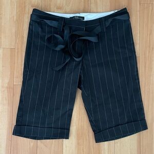 Y2K Vintage 90’s Heart Moon Star Black Pin Stripped Shorts Size 4